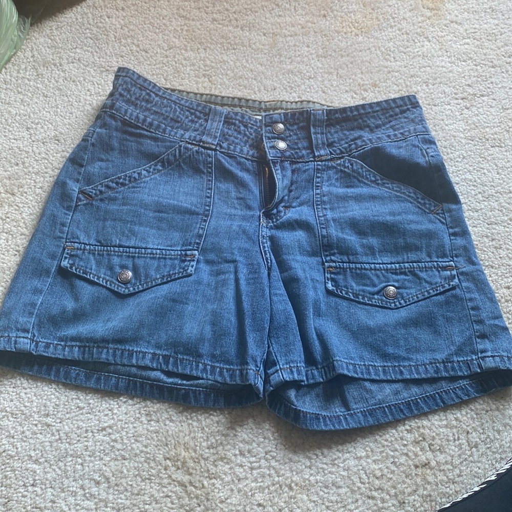 Womens Shorts Size 4M